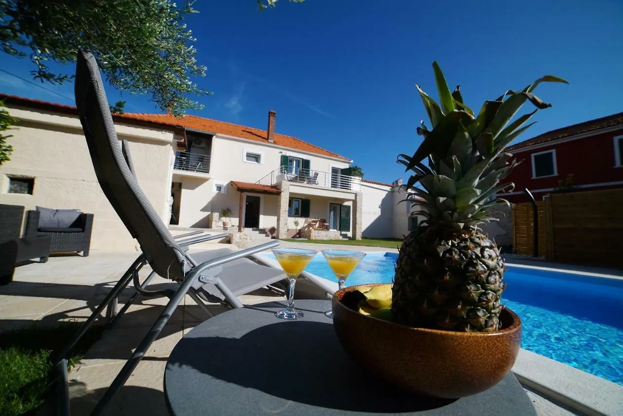 Villa Korona Apartments Zadar