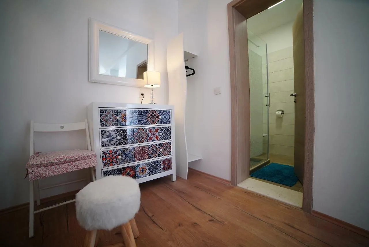 Villa Korona Apartments Zadar